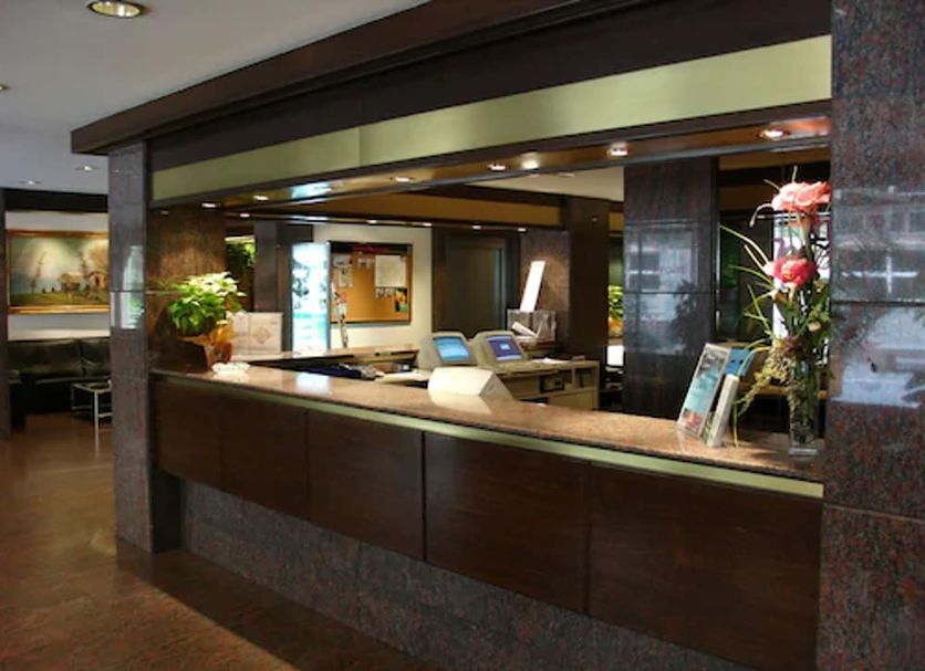 Front desk Photo