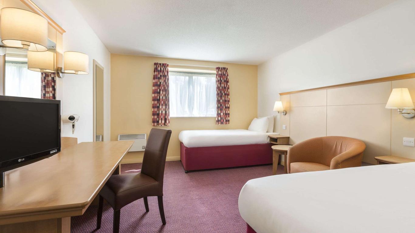 Days Inn by Wyndham Winchester M3