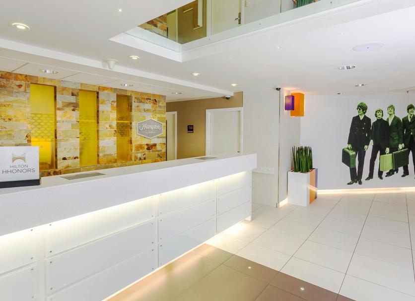 Front desk Photo