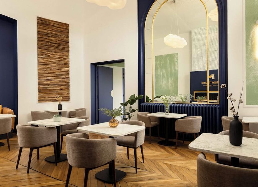 Restaurant Photo