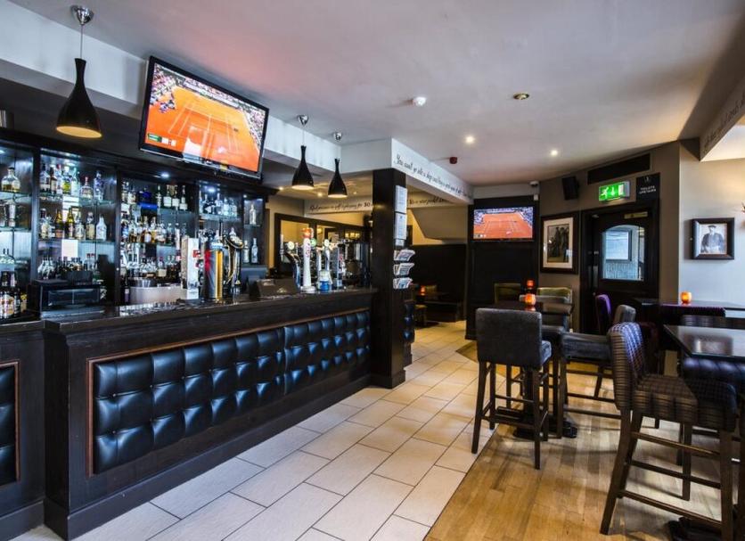 Bar Photo