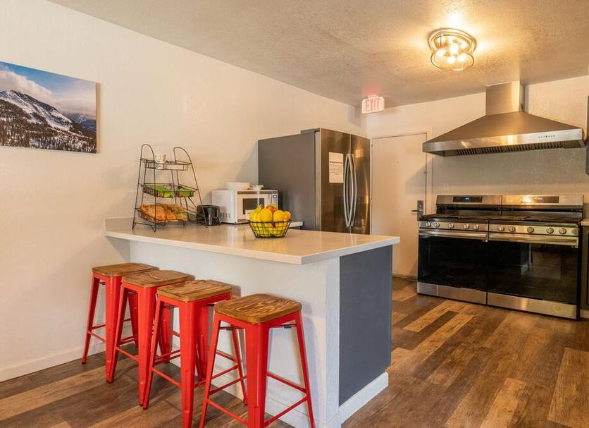 Kitchen Photo