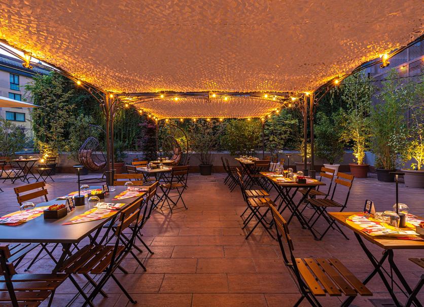 Restaurant Photo