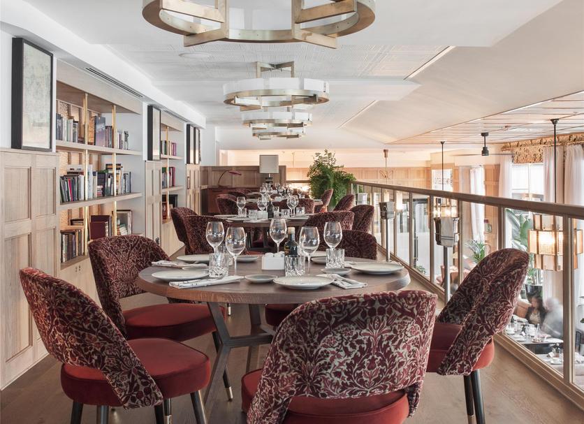 Restaurant Photo