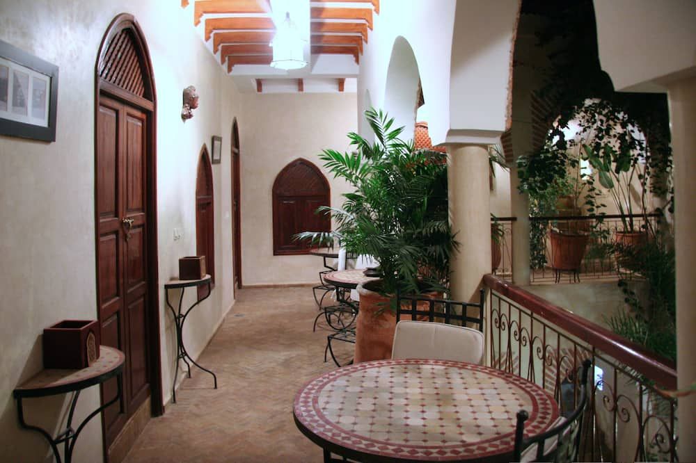 Decor