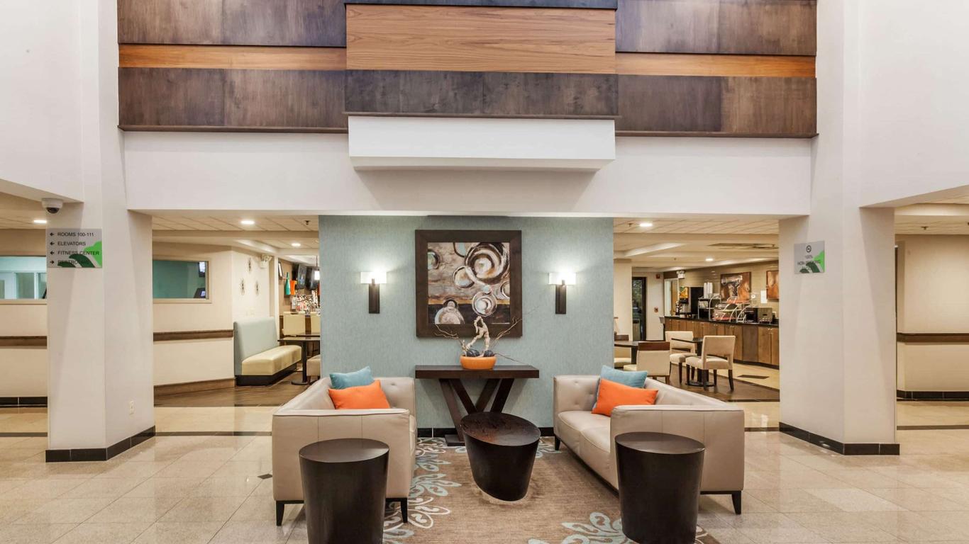 Wingate by Wyndham Chicago Schaumburg