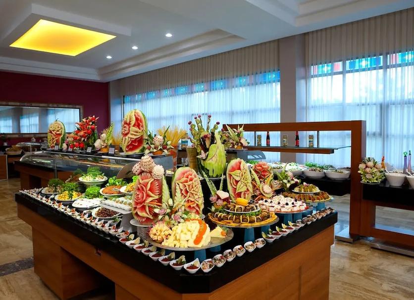 Buffet Photo