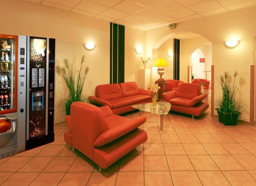 Lounge Photo