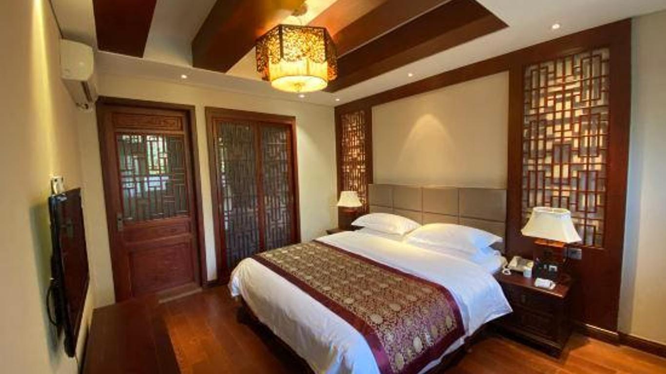 The Qomolangma Hotel Beijing China
