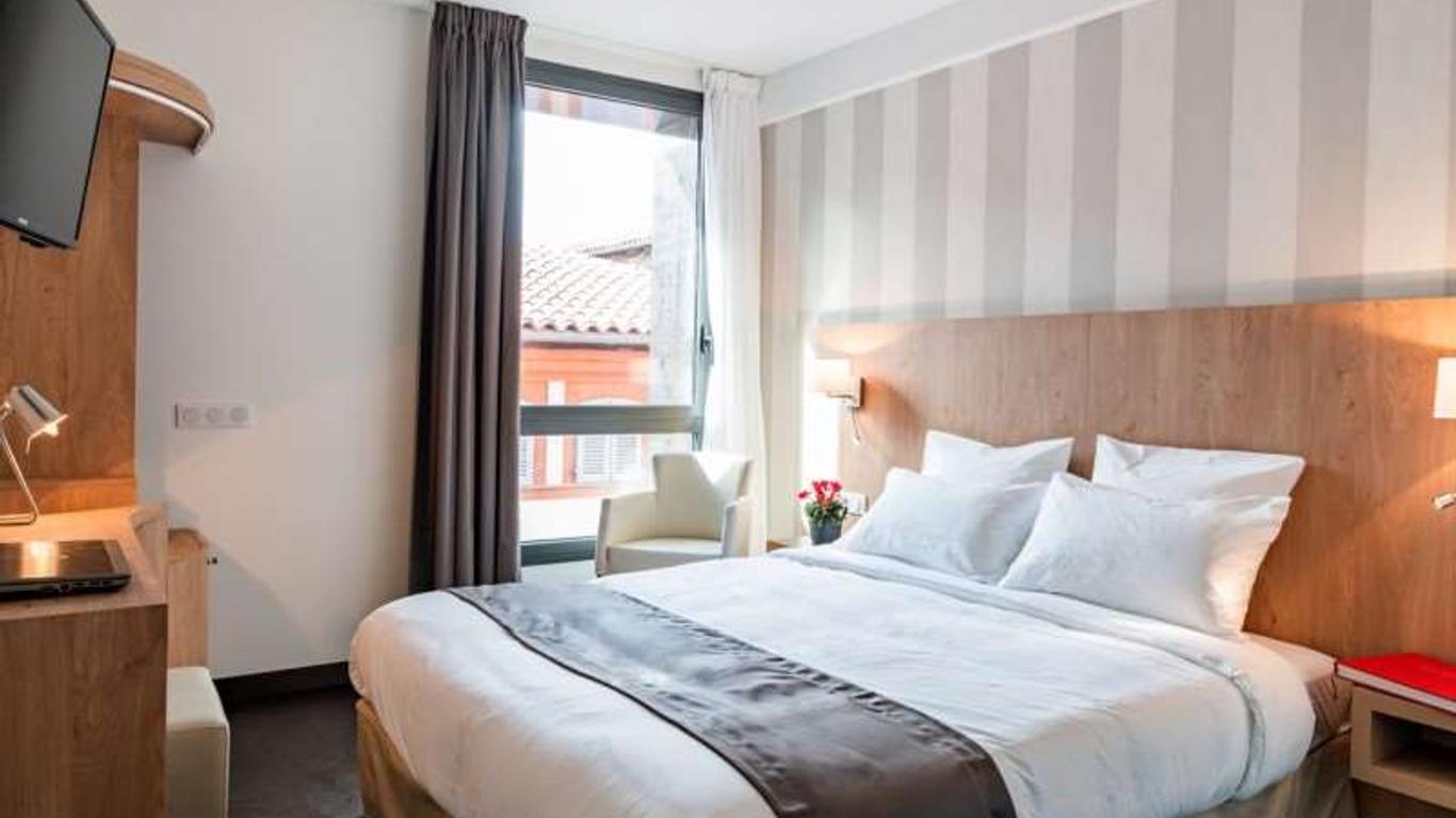 Hotel Le Pere Leon