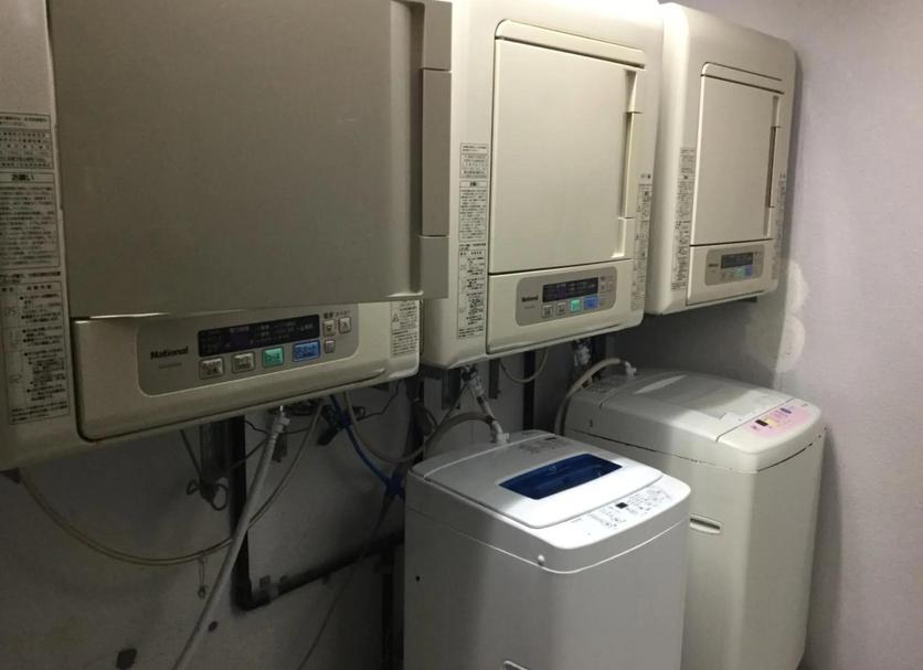 Laundry facility Photo
