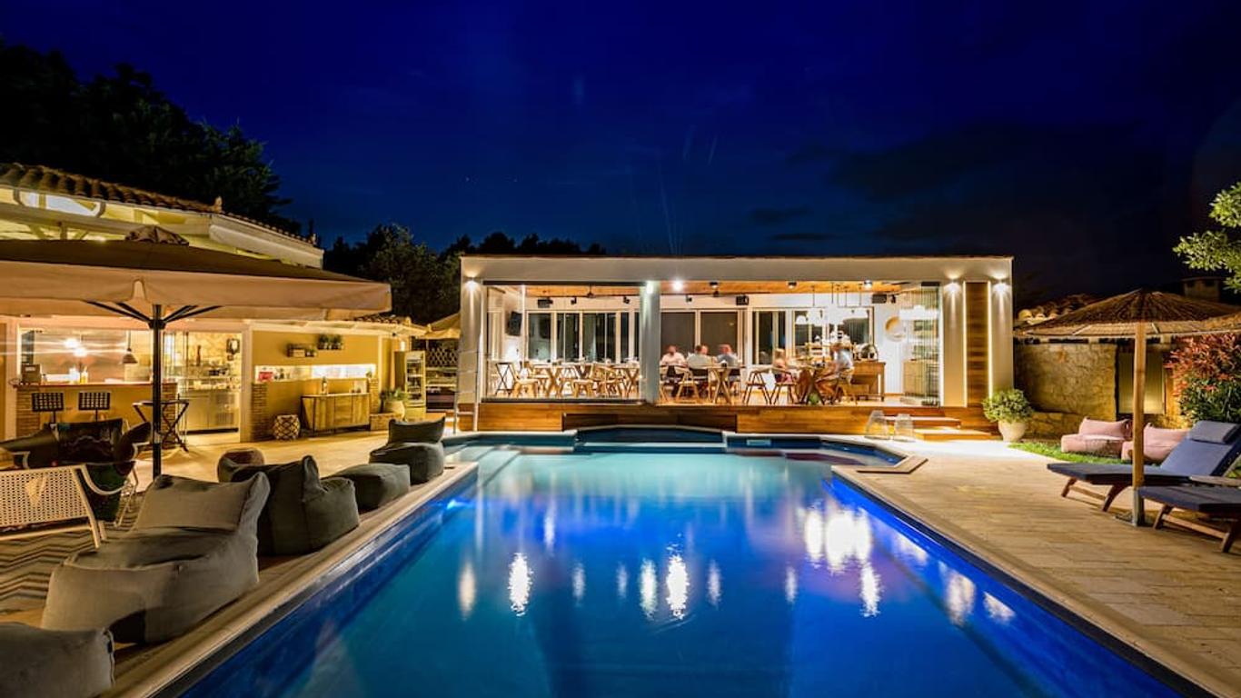 Anthemion Suites & Villas