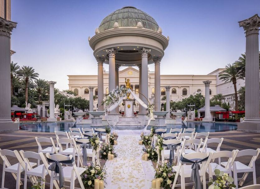 Banquet hall Photo