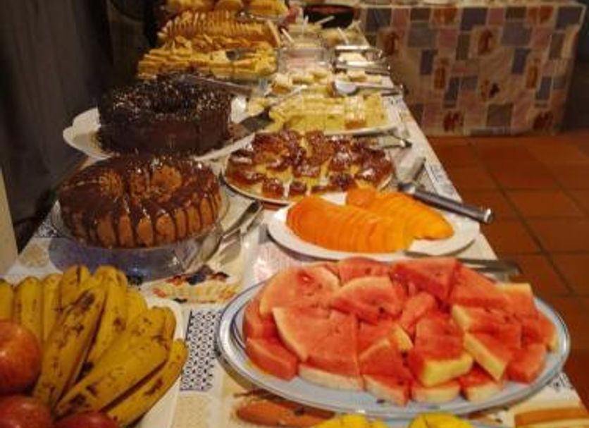 Buffet Photo