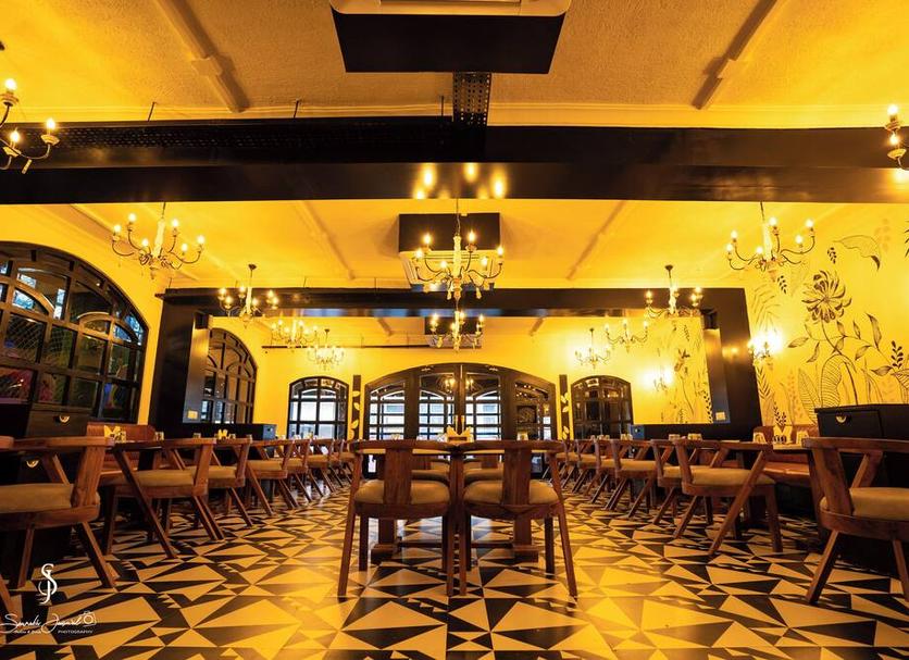 Restaurant Photo