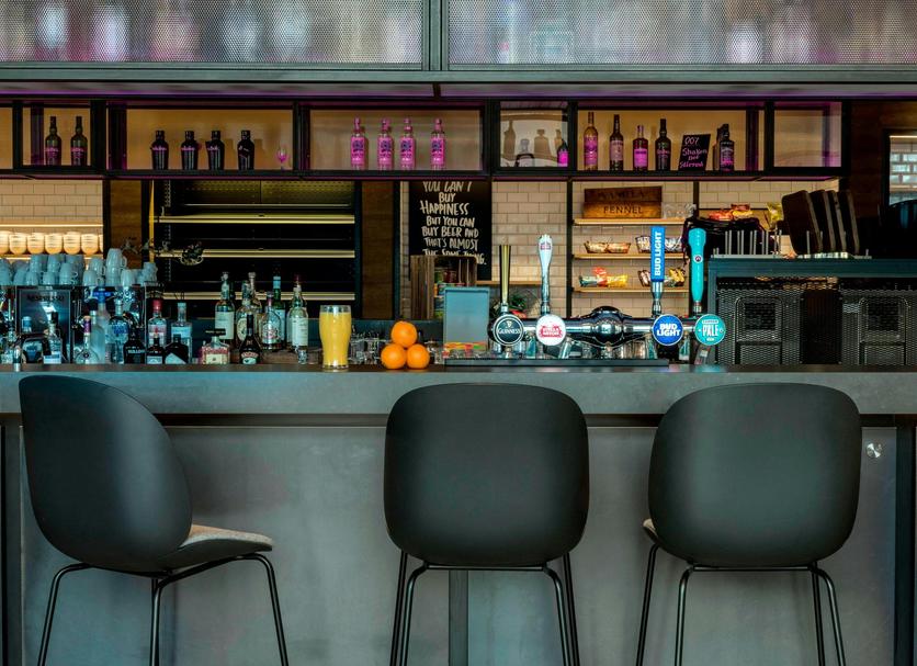 Bar Photo
