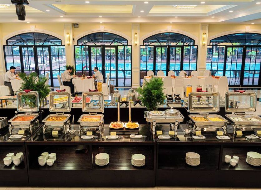 Buffet Photo