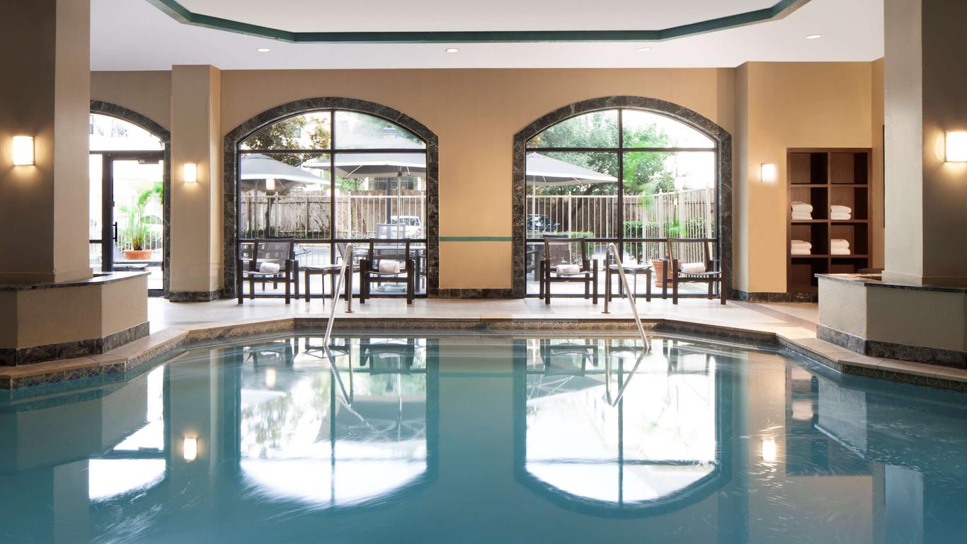Embassy Suites by Hilton Houston Near the Galleria