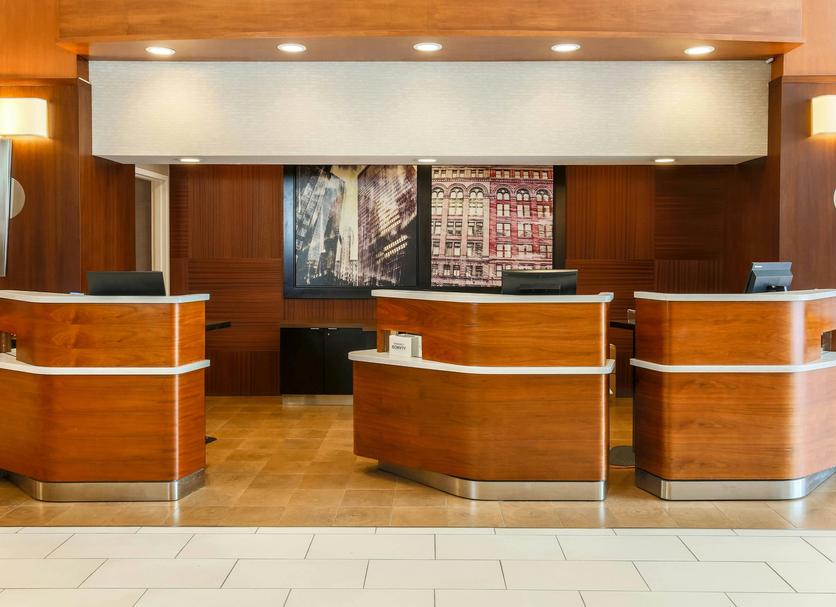 Front desk Photo