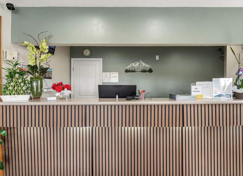 Front desk Photo