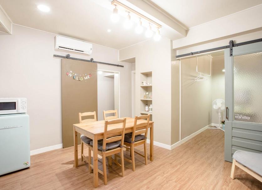 Dining room Photo