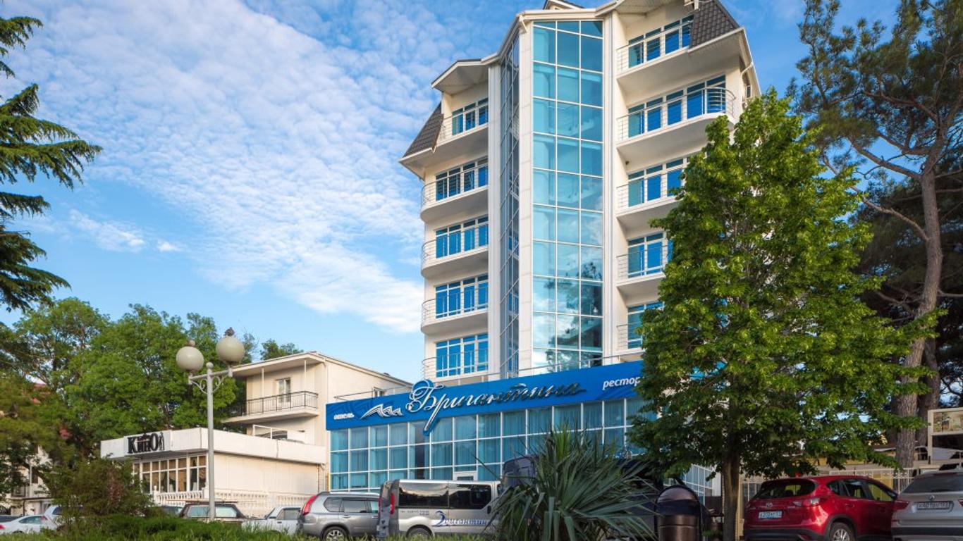 Brigantina Hotel