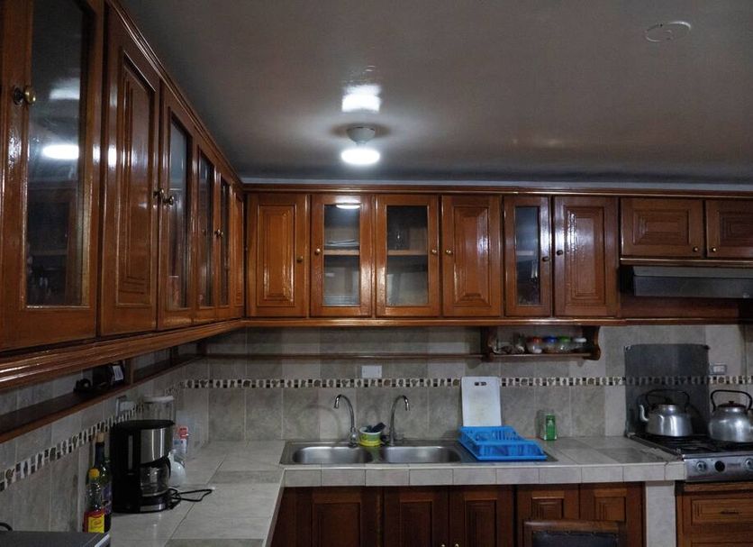 Kitchen Photo