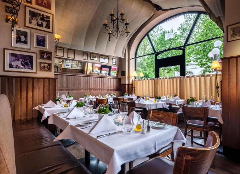 Restaurant Photo