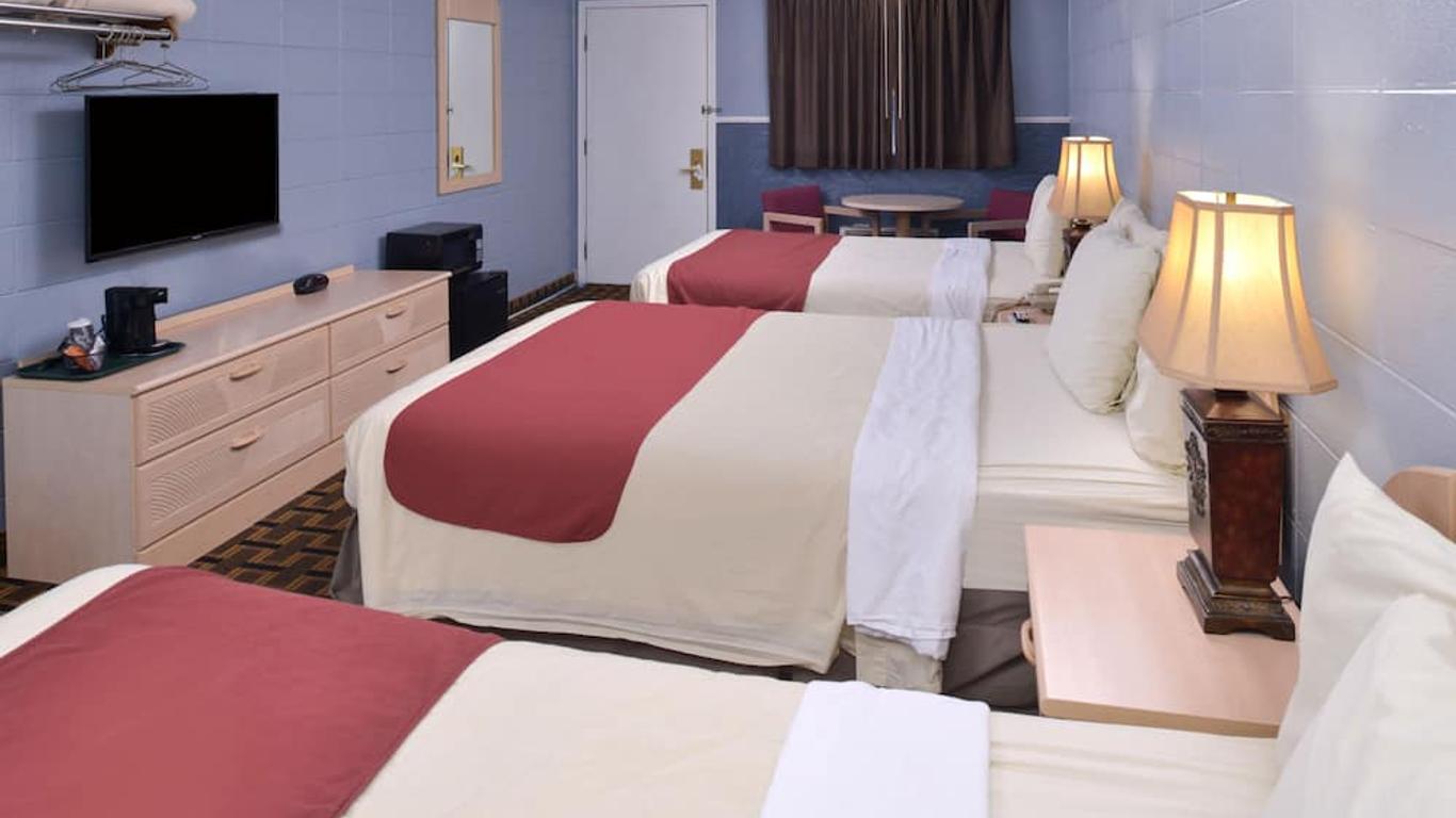 Americas Best Value Inn & Suites Branson - Near the Strip