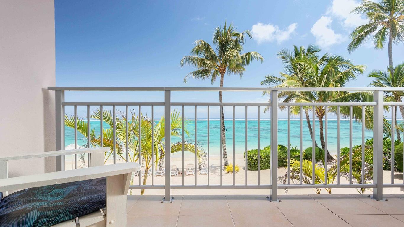Moana Sands Beachfront Hotel