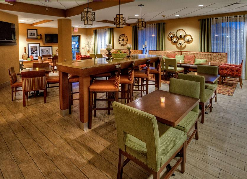Restaurant Photo