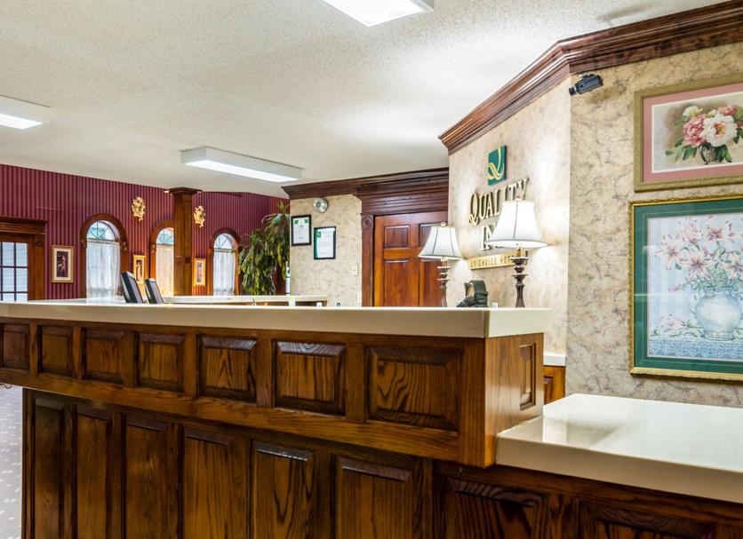 Front desk Photo