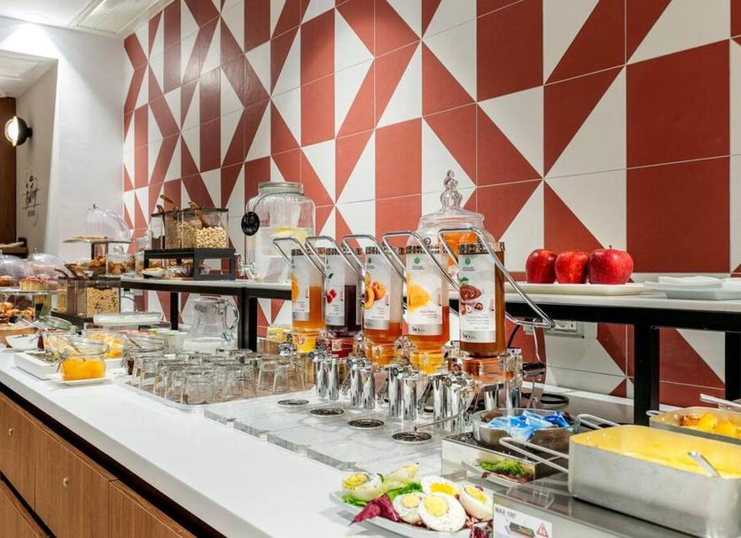 Buffet Photo