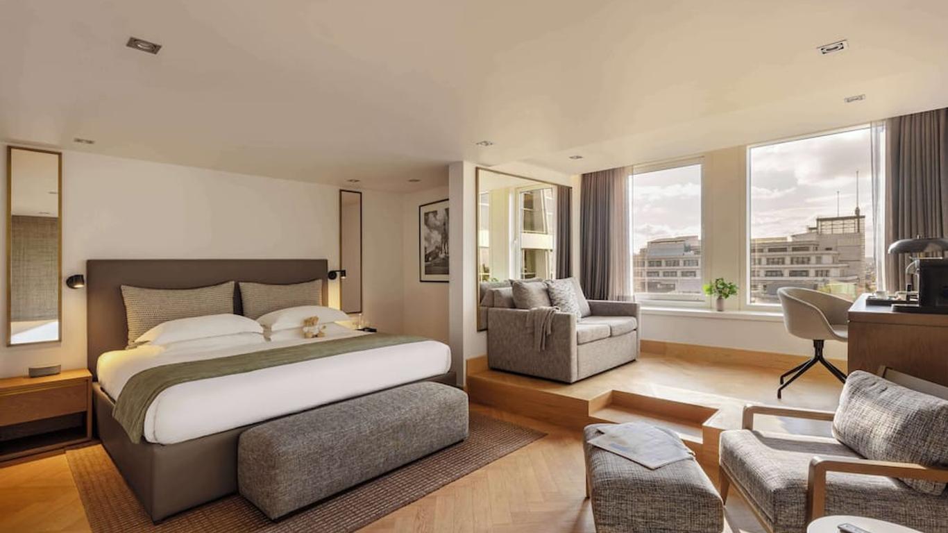Royal Garden Hotel