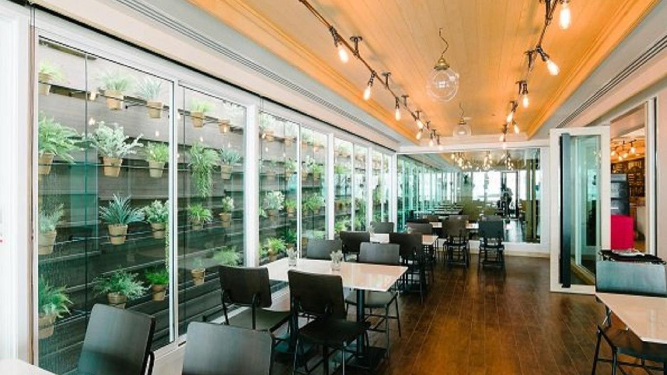 Citrus Sukhumvit 11 Bangkok by Compass Hospitality