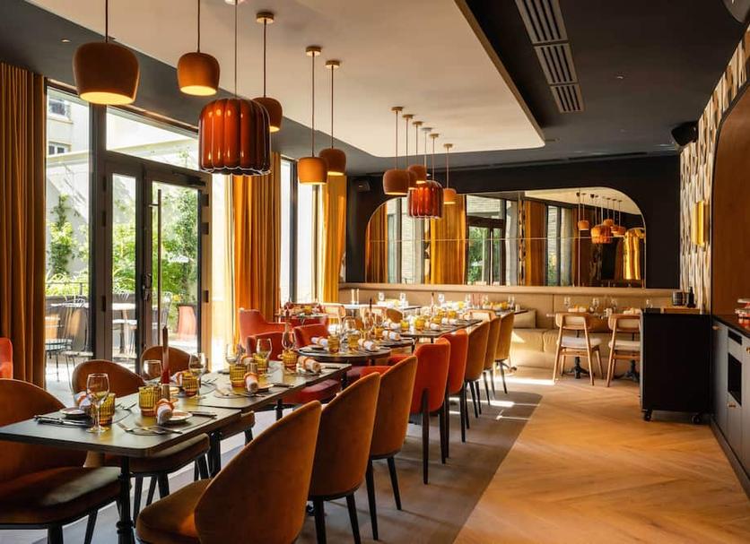 Restaurant Photo