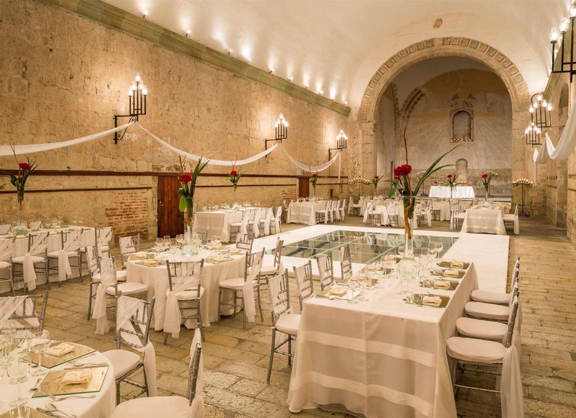 Banquet hall Photo