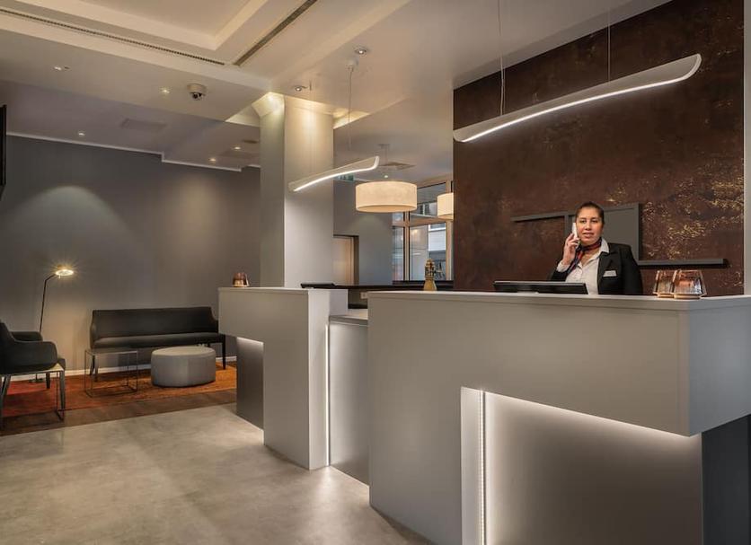 Front desk Photo