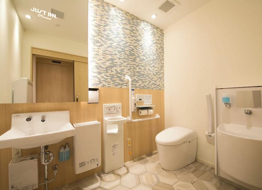 Bathroom Photo