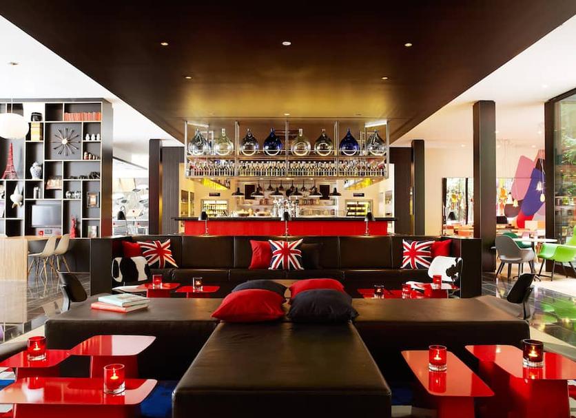 Bar Photo