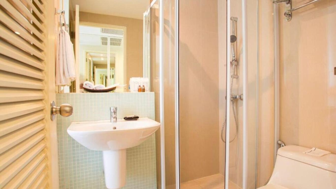 Aphrodite Inn Bangkok