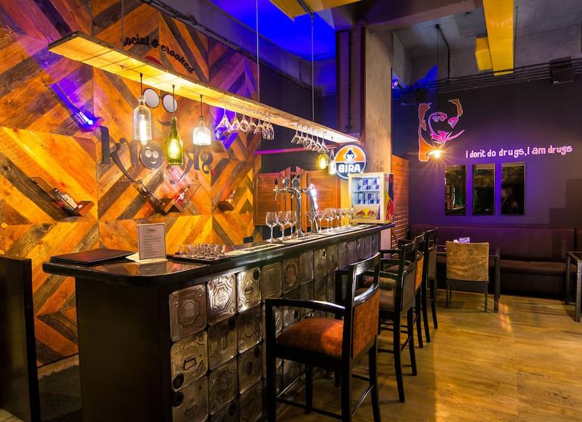 Bar Photo