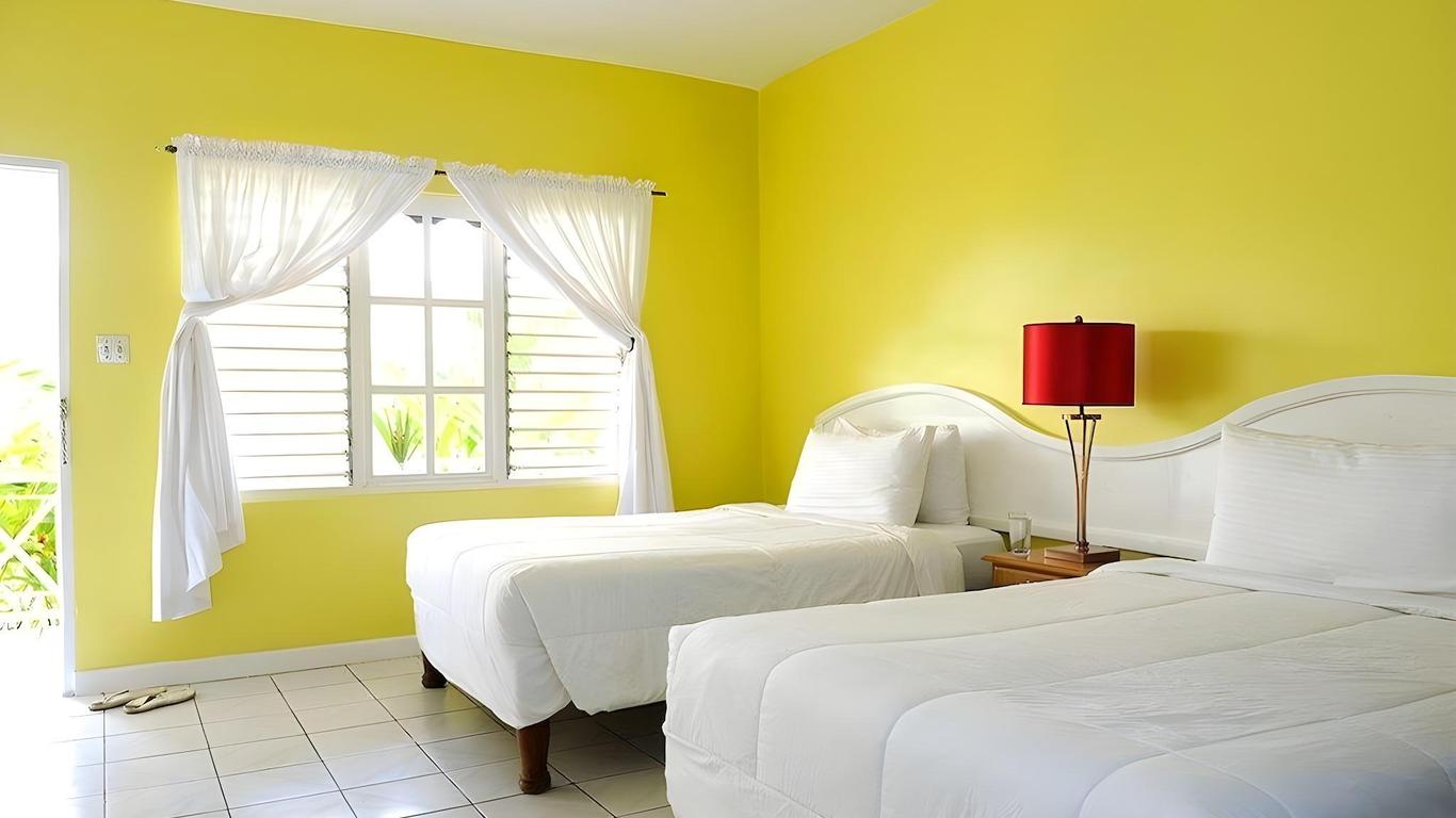 Coral Seas Beach Resort