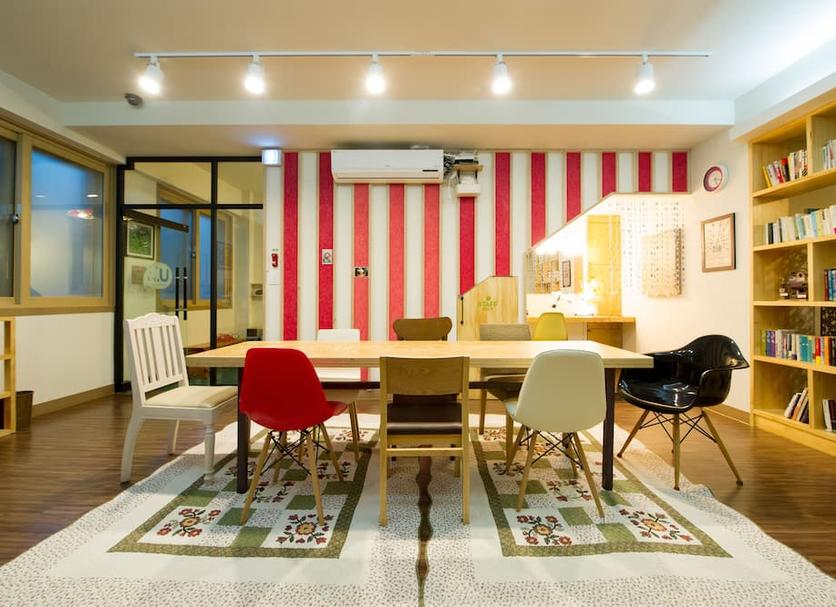 Dining room Photo