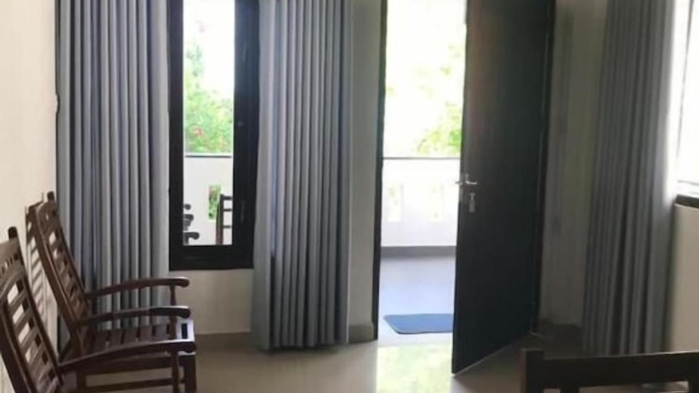 Unawatuna Beach Bungalow -