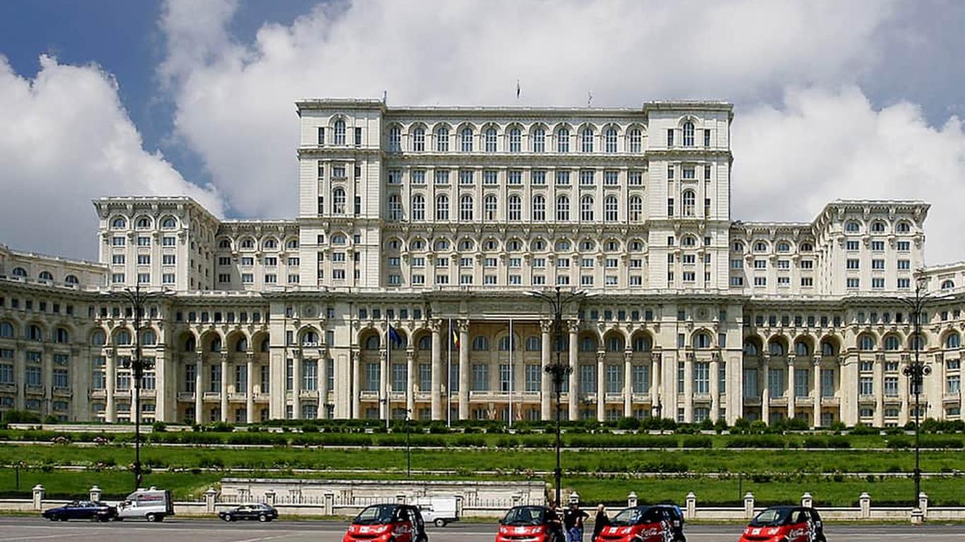 Grand Pier Boutique 4 Stars Villa, Art Museum Deluxe Rooms,best Deal City Break From 59 Eur Per Night With Free Italian Breakfast For Minim 3 Nights Stay