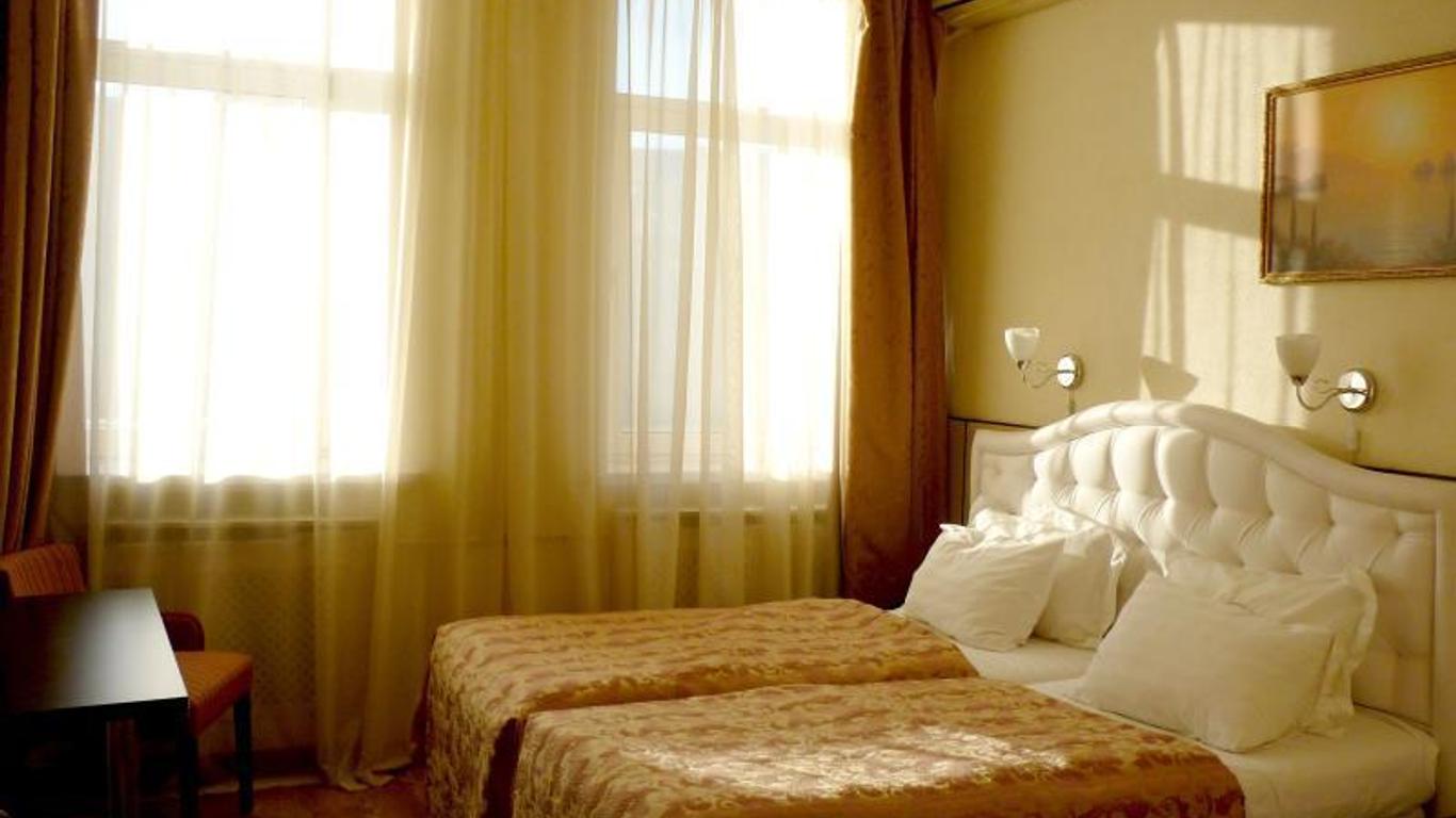 Basis M Hotel