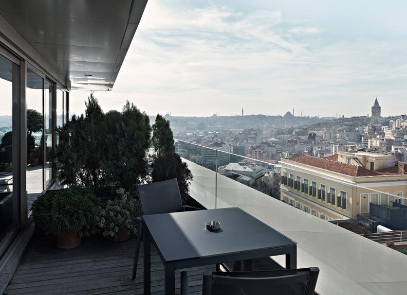 Balcony Photo