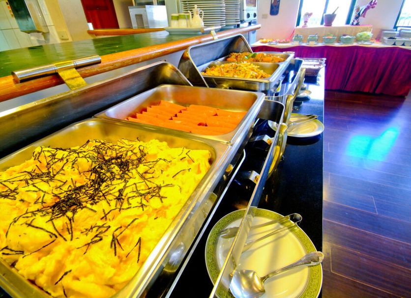 Buffet Photo