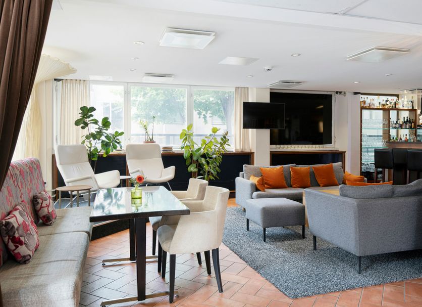 Lounge Photo